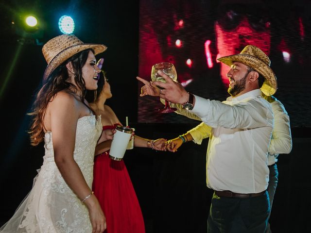 La boda de Francisco y Sofía en Tequesquitengo, Morelos 112