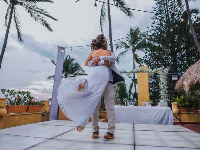 La boda de Manuel y Mariana en Acapulco, Guerrero 28