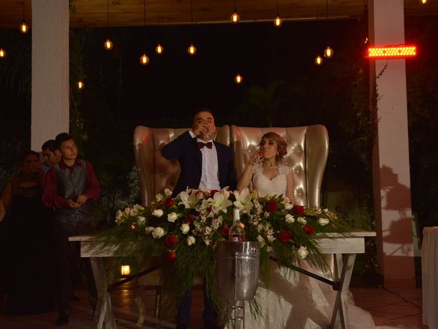 La boda de Oscar Delgado y Claudia Mejia  en Tonalá, Jalisco 32