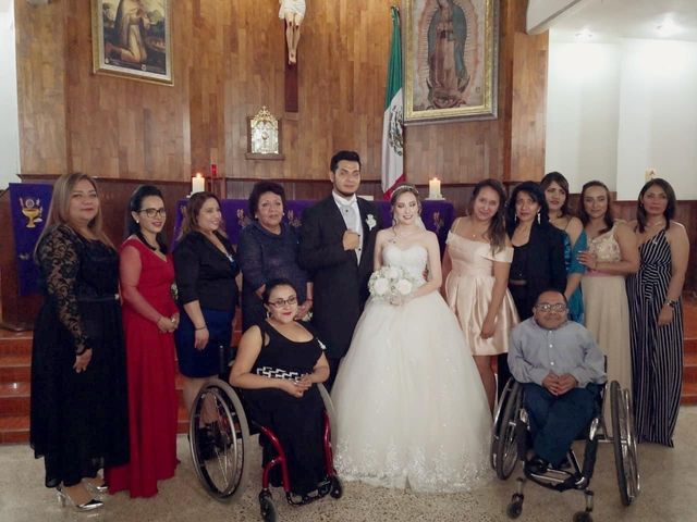 La boda de Alejandro  y Laura  en Cuautitlán, Estado México 4