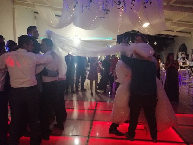 La boda de Alejandro  y Laura  en Cuautitlán, Estado México 18