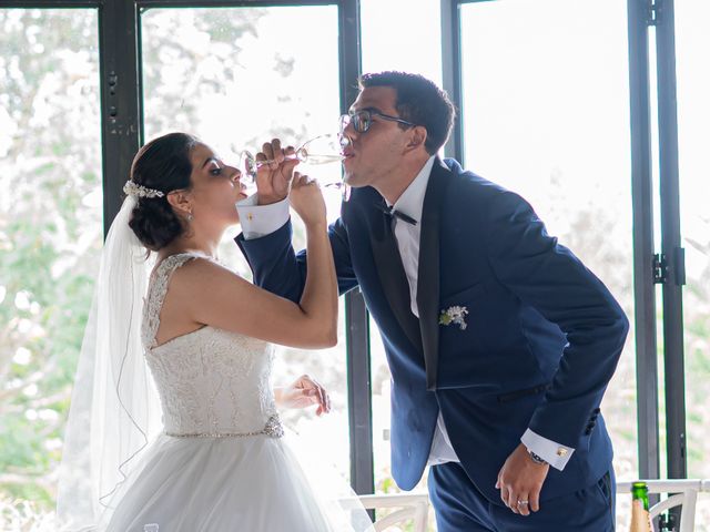 La boda de Miguel y Geraldine en Colima, Colima 5