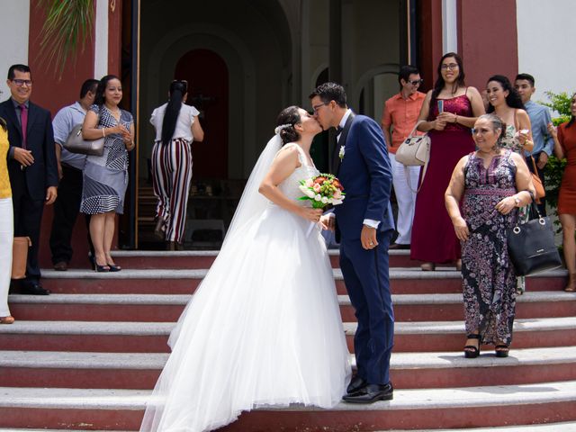 La boda de Miguel y Geraldine en Colima, Colima 10