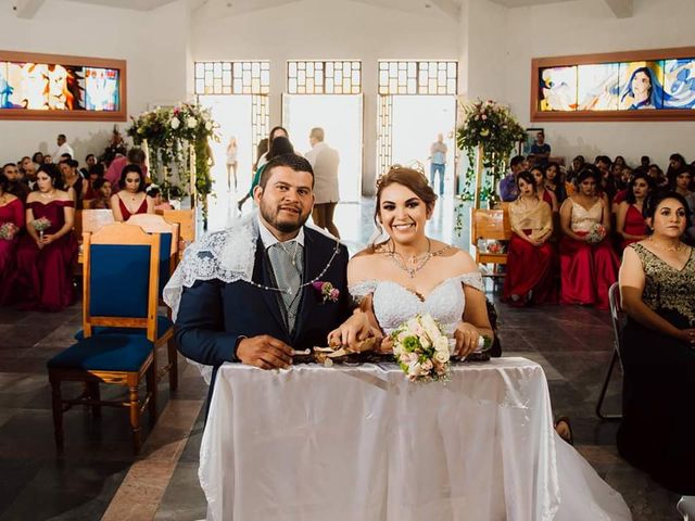 La boda de Víctor y Rocío en León, Guanajuato 24