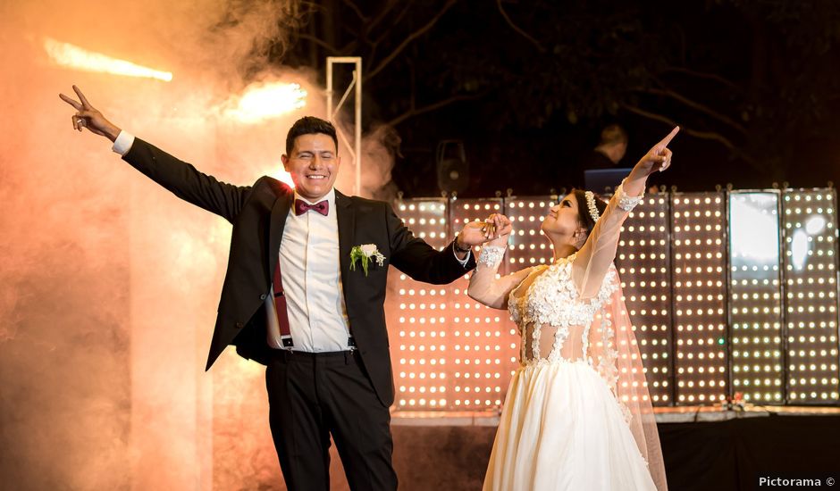 La boda de Jesus y Paola en Colima, Colima