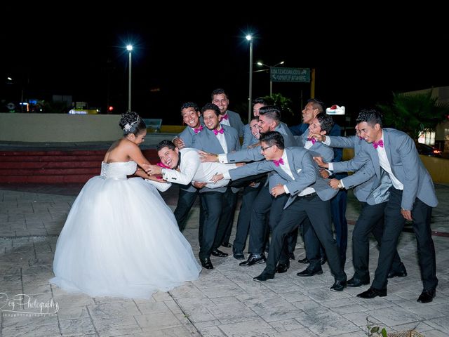 La boda de Jonathan  y Samara  en Minatitlán, Veracruz 11
