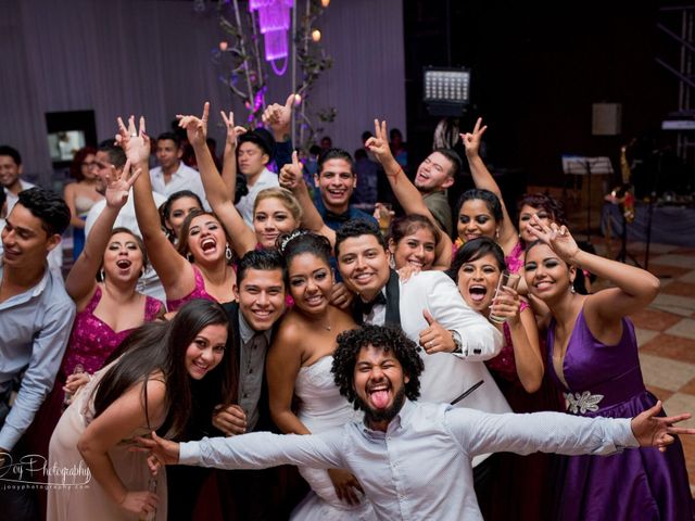 La boda de Jonathan  y Samara  en Minatitlán, Veracruz 56