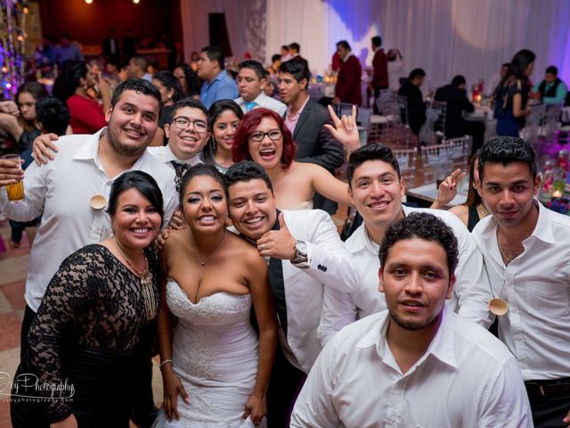 La boda de Jonathan  y Samara  en Minatitlán, Veracruz 57