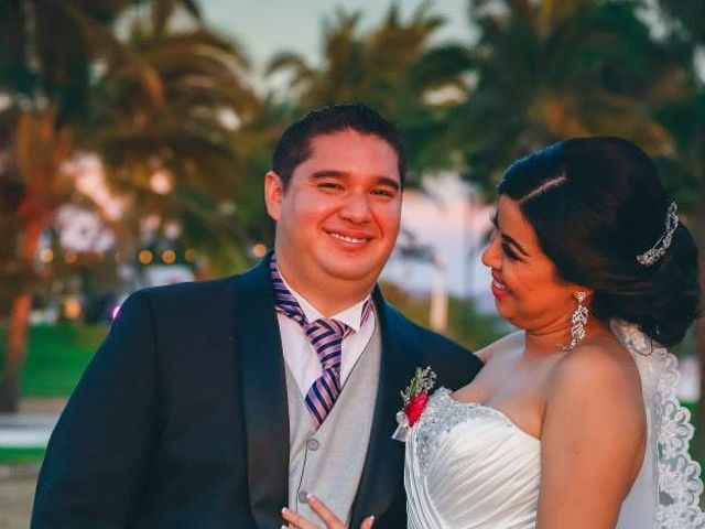 La boda de Gerardo y Ada Conchita  en Mazatlán, Sinaloa 27