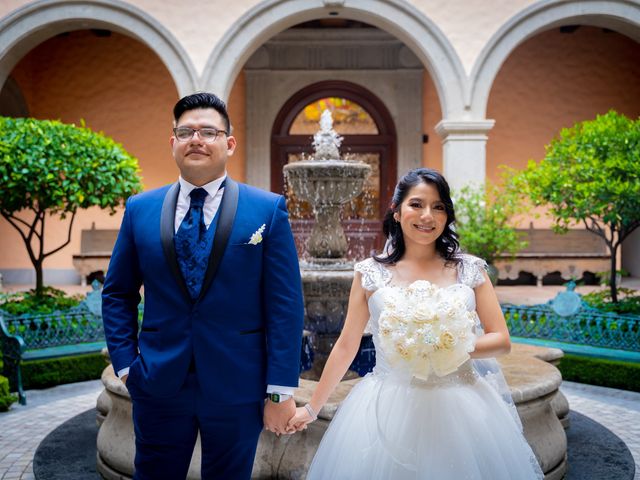 La boda de César y Veronica en Coyoacán, Ciudad de México 1