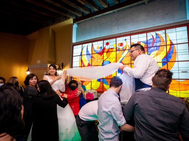 La boda de César y Veronica en Coyoacán, Ciudad de México 36