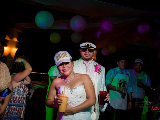 La boda de Ángel Eduardo y Alejandra en Puerto Aventuras, Quintana Roo 15
