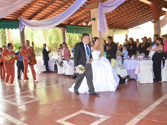 La boda de Miguel y Laura en Celaya, Guanajuato 33