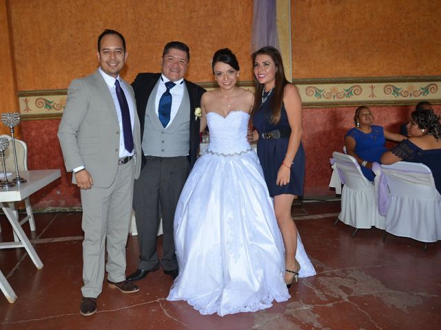 La boda de Miguel y Laura en Celaya, Guanajuato 36