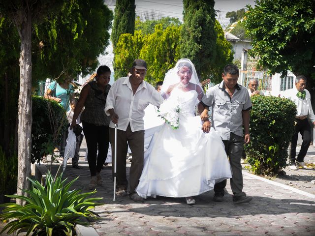 La boda de Luis y Bety en Izúcar de Matamoros, Puebla 9