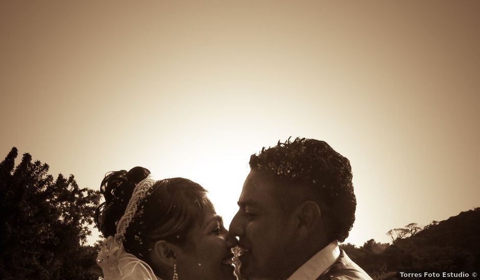 La boda de Luis y Bety en Izúcar de Matamoros, Puebla