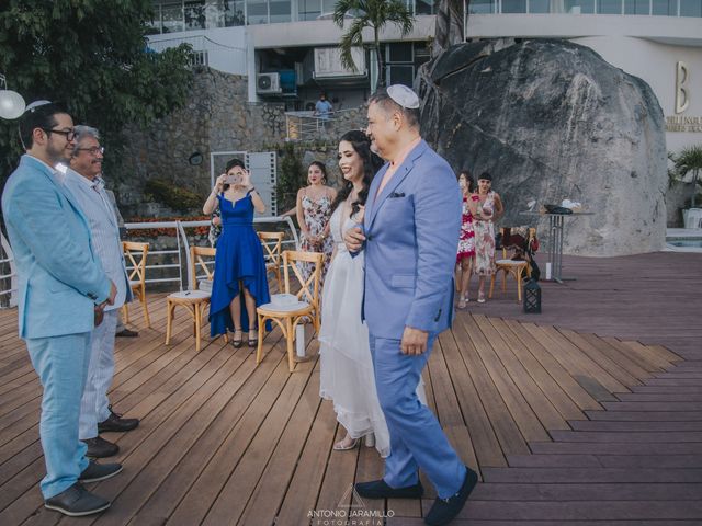 La boda de Alejandra y Mario en Acapulco, Guerrero 17