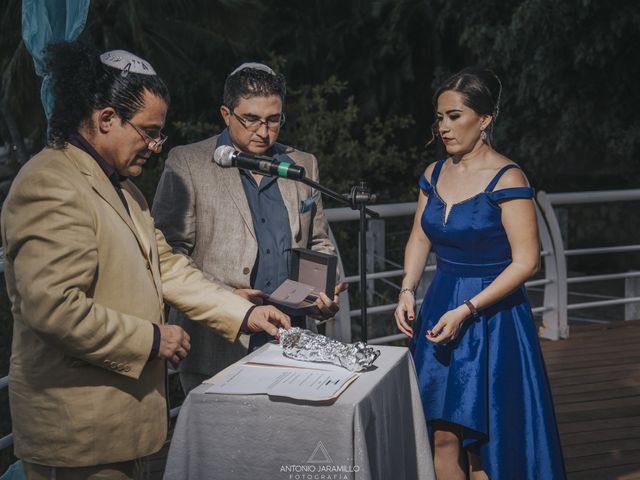 La boda de Alejandra y Mario en Acapulco, Guerrero 23