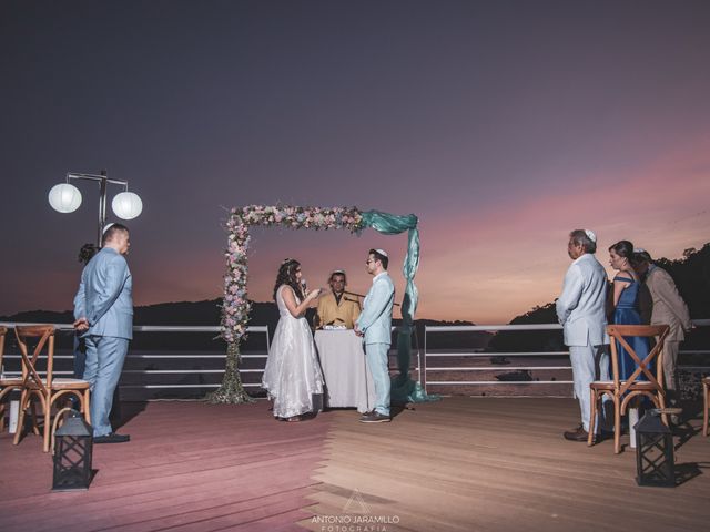 La boda de Alejandra y Mario en Acapulco, Guerrero 50