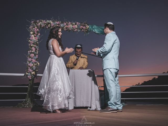 La boda de Alejandra y Mario en Acapulco, Guerrero 53