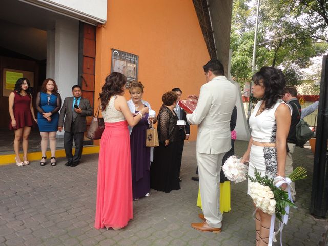 La boda de Jonathan  y Carolina en Coyoacán, Ciudad de México 8