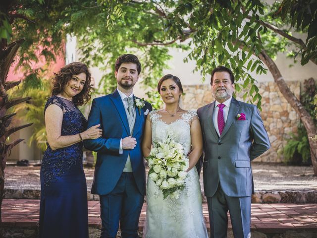 La boda de Iddar y Mariela en Conkal, Yucatán 6
