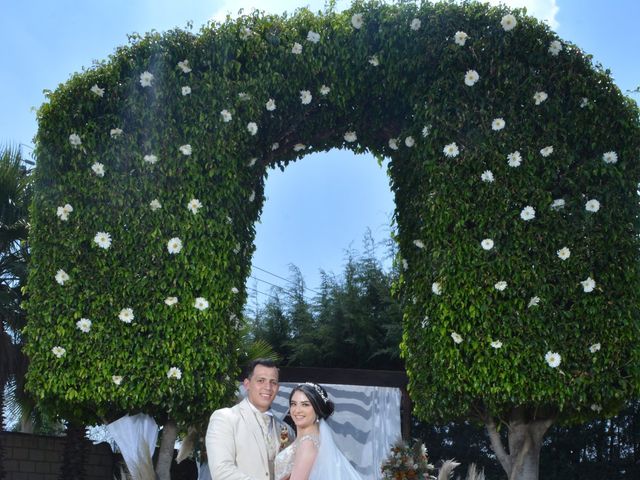 La boda de Alfredo y Esperanza en Ixtapan de La Sal, Estado México 10