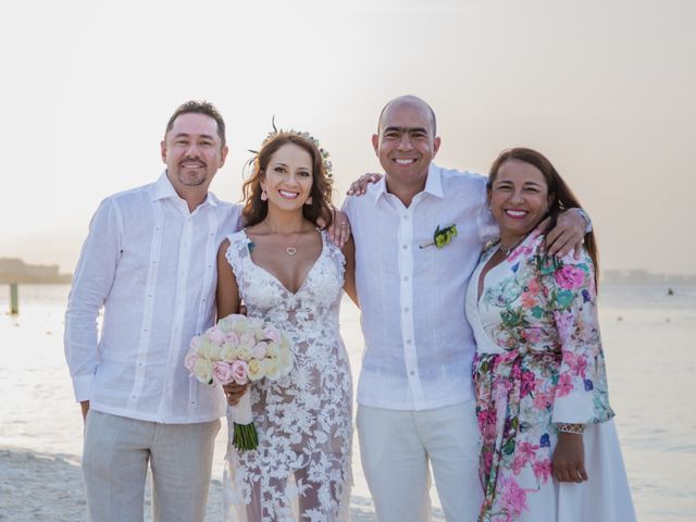 La boda de Alfredo y Adriana en Cancún, Quintana Roo 3