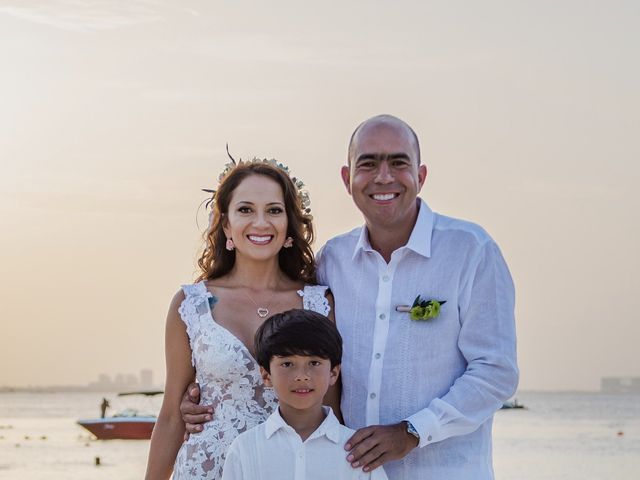 La boda de Alfredo y Adriana en Cancún, Quintana Roo 4