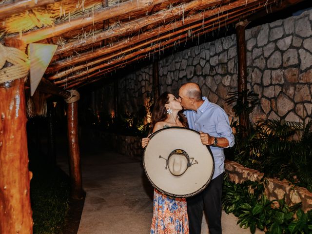 La boda de Alfredo y Adriana en Cancún, Quintana Roo 10