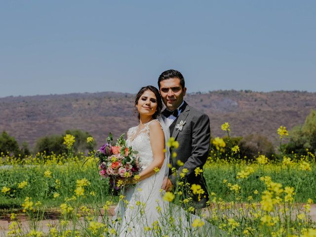 La boda de Alejandro y Sandra en Moroleón, Guanajuato 36