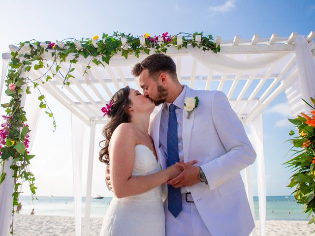 La boda de Bryce y Kearsten en Cancún, Quintana Roo 14