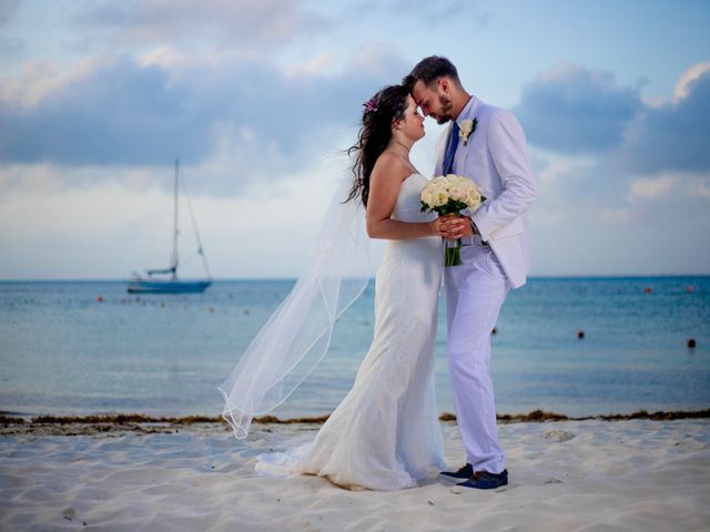 La boda de Bryce y Kearsten en Cancún, Quintana Roo 15