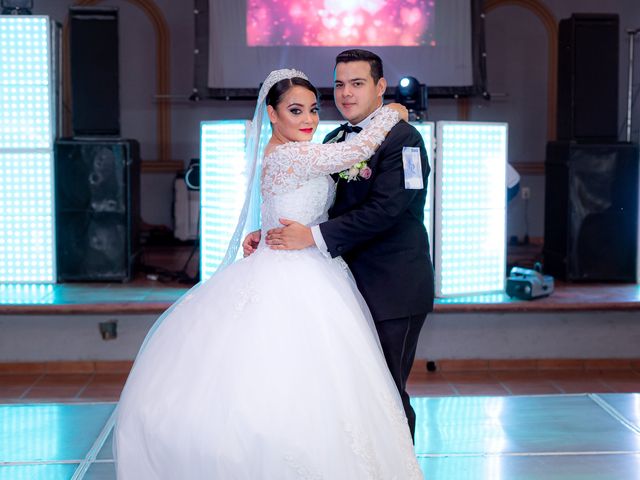 La boda de Miguel y Yaneth en Colima, Colima 11