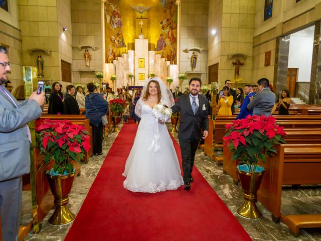 La boda de Jonathan y Laura en Ecatepec, Estado México 1