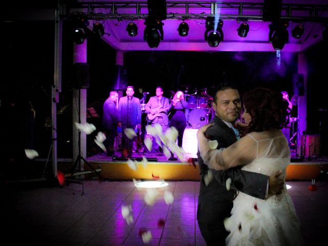 La boda de Erik y Claudia en Zapopan, Jalisco 16