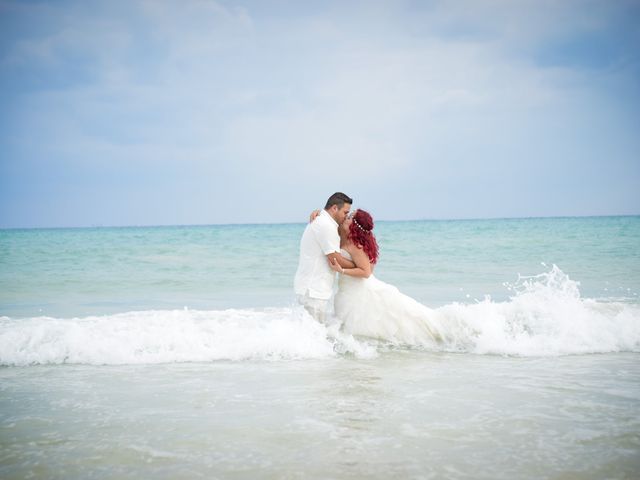 La boda de Erik y Claudia en Zapopan, Jalisco 24