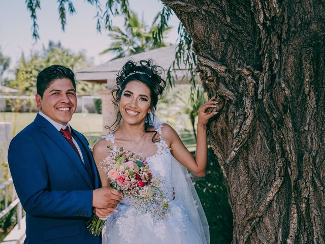 La boda de Adán y Violeta en Lagos de Moreno, Jalisco 31