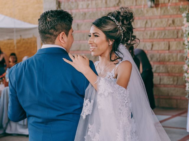 La boda de Adán y Violeta en Lagos de Moreno, Jalisco 43