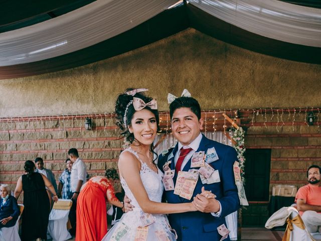 La boda de Adán y Violeta en Lagos de Moreno, Jalisco 45