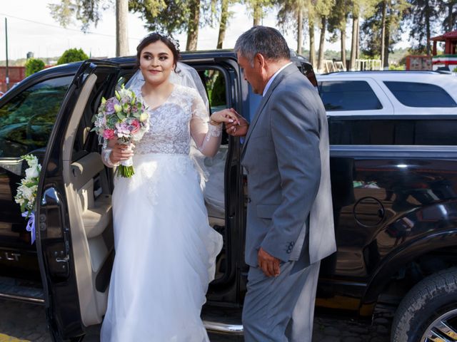 La boda de Ernesto y Fabiola en Villa del Carbón, Estado México 22