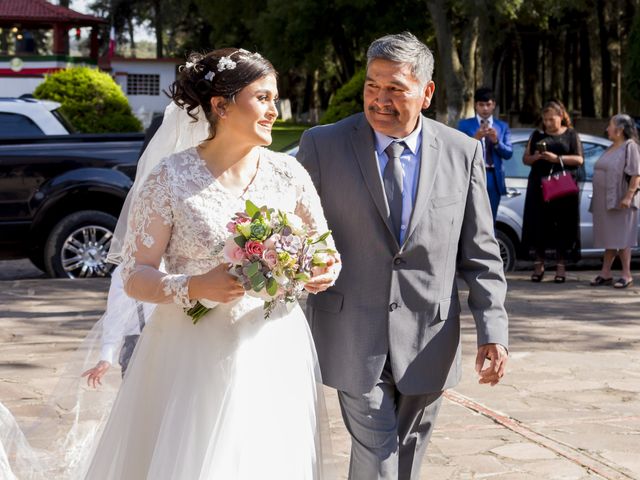 La boda de Ernesto y Fabiola en Villa del Carbón, Estado México 25
