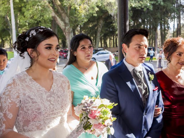 La boda de Ernesto y Fabiola en Villa del Carbón, Estado México 30
