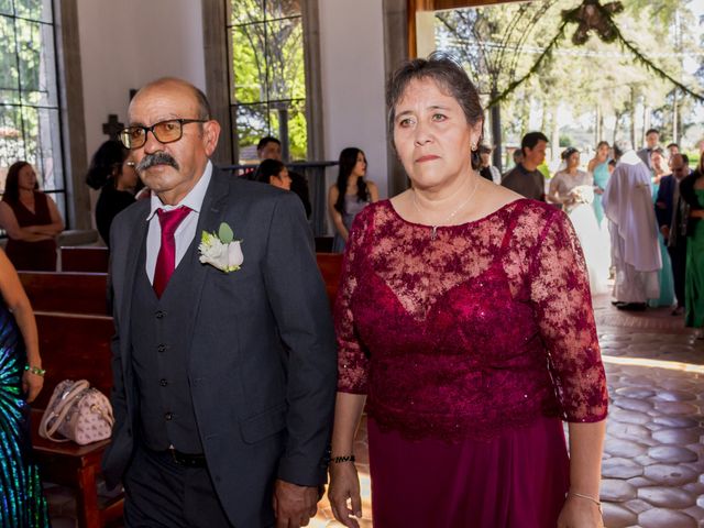 La boda de Ernesto y Fabiola en Villa del Carbón, Estado México 37