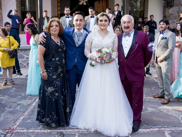 La boda de Ernesto y Fabiola en Villa del Carbón, Estado México 381