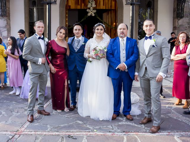 La boda de Ernesto y Fabiola en Villa del Carbón, Estado México 387