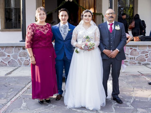 La boda de Ernesto y Fabiola en Villa del Carbón, Estado México 393