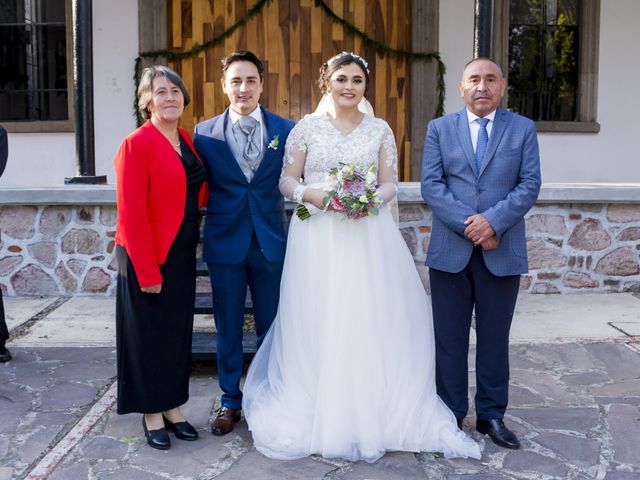 La boda de Ernesto y Fabiola en Villa del Carbón, Estado México 399