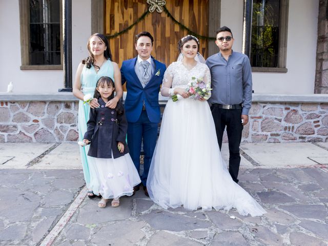 La boda de Ernesto y Fabiola en Villa del Carbón, Estado México 408