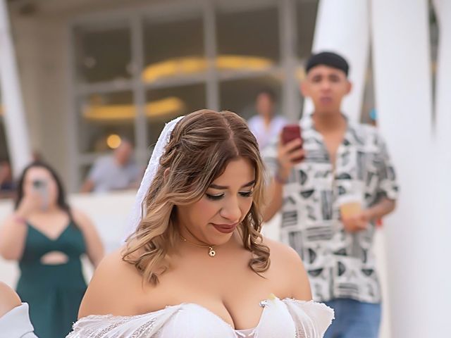 La boda de Cristopher Rodrigo  y Claudia Ivonne  en Puerto Vallarta, Jalisco 3